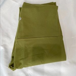 Lululemon align 4 28”